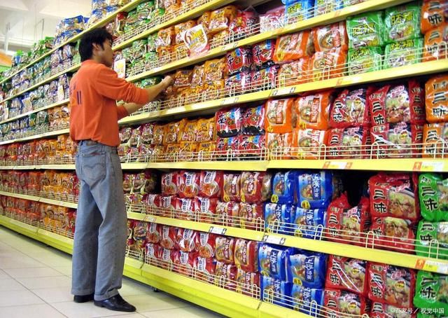 方便食品進(jìn)入熱銷(xiāo)時(shí)期，供不應(yīng)求狀況持續(xù)